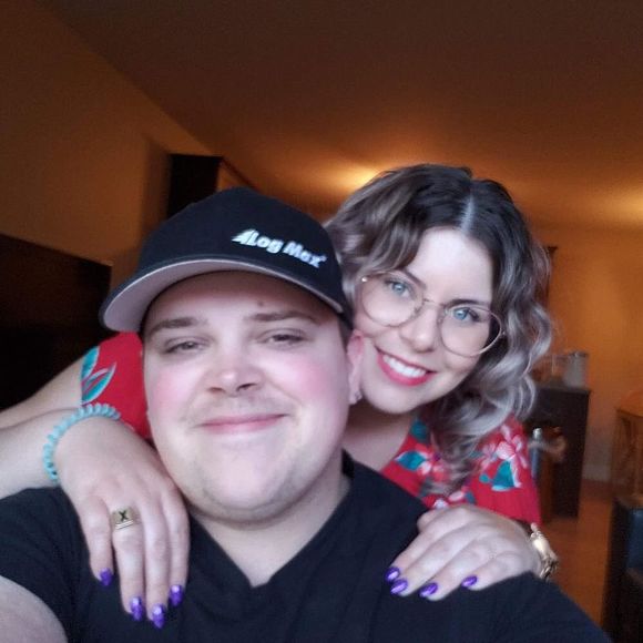 Meet your Posher, Lacey - Picture 1 of 1